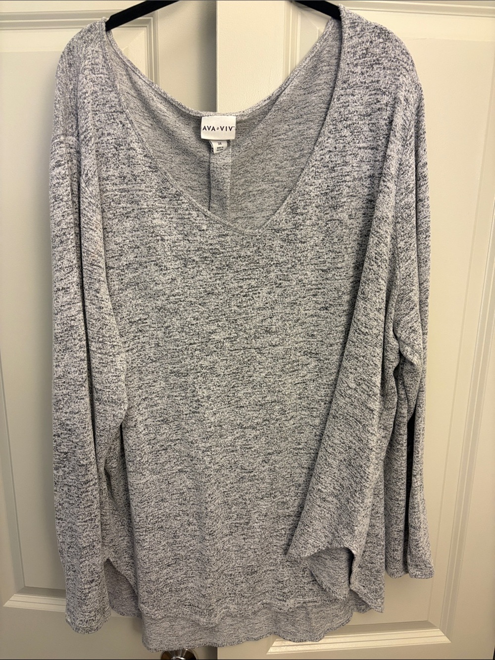 Ava & Viv Light Heather Gray V-Neck Cozy Knit Top